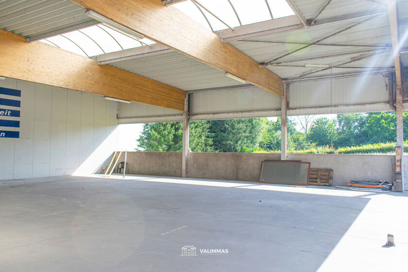 Bedrijfsgebouw te huur in Asse