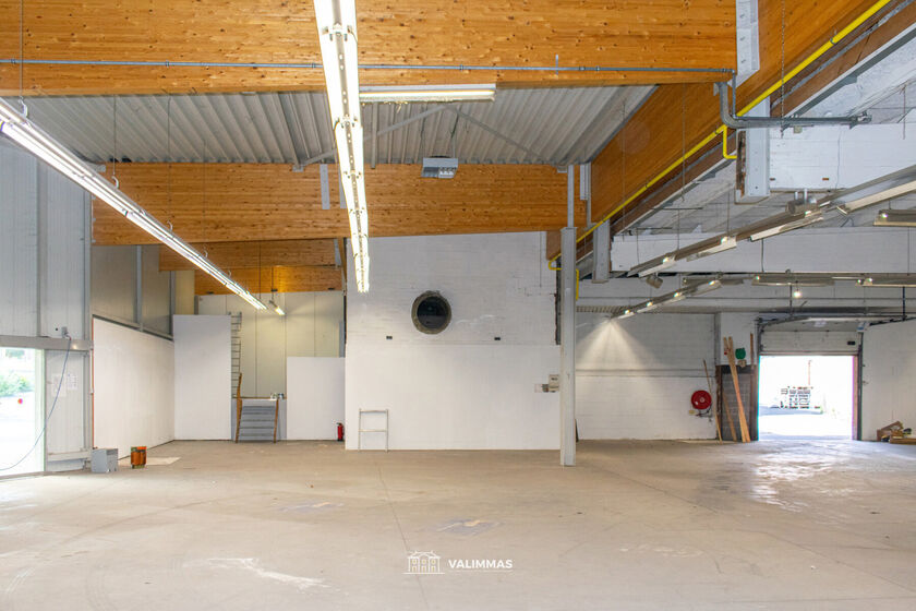 Bedrijfsgebouw te huur in Asse
