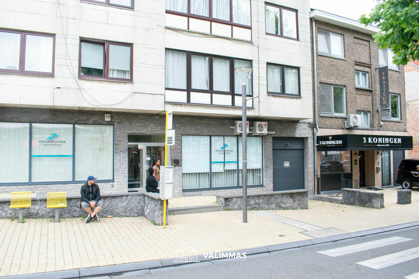 Binnenstaanplaats te koop in Asse