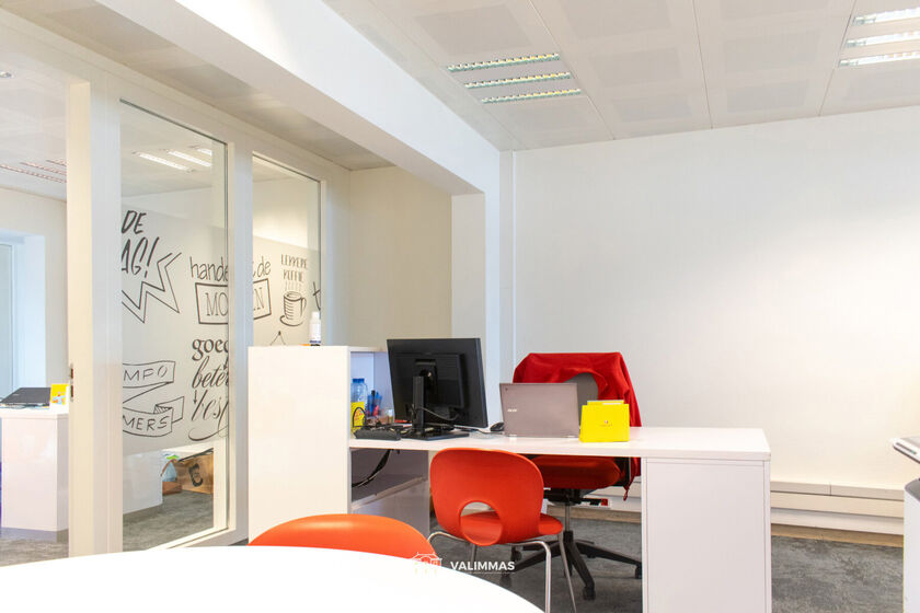Bureaux à louer à Asse