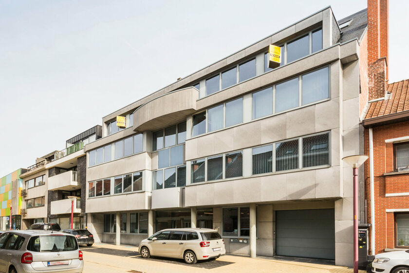 Bureaux à louer à Asse