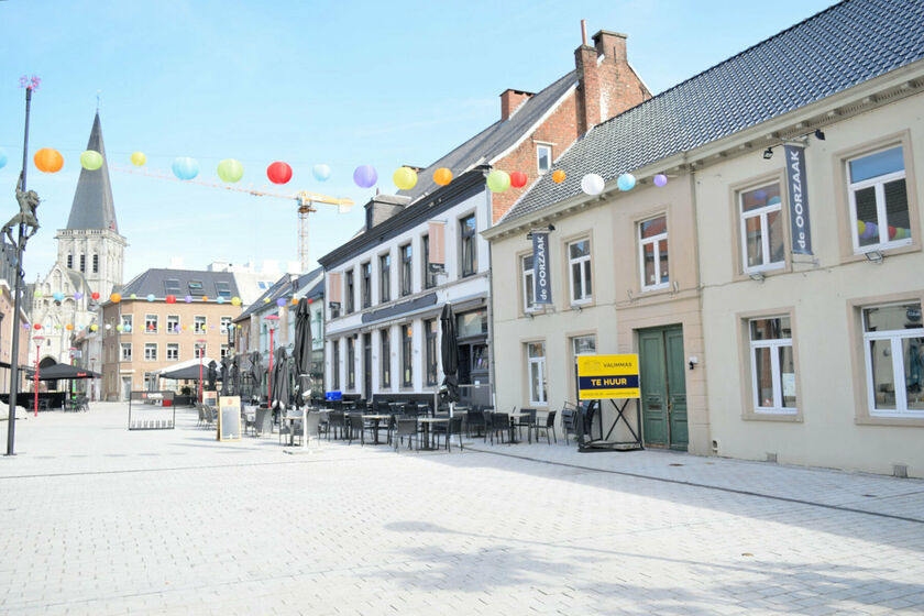 Commerce individuel à louer à Asse