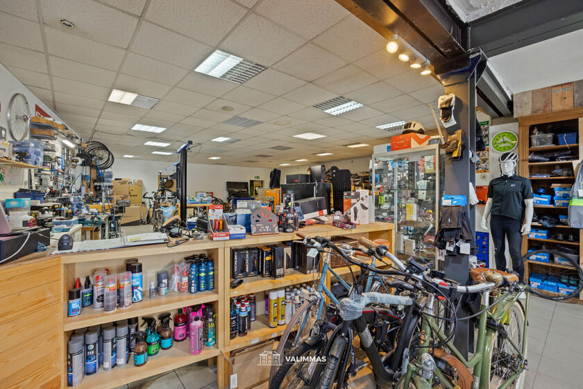 Commerce individuel à vendre à Asse