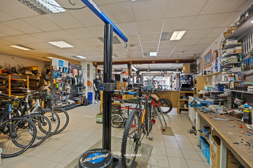 Commerce individuel à vendre à Asse