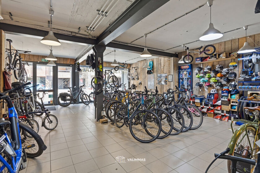 Gebouw voor gemengd gebruik te koop in Asse