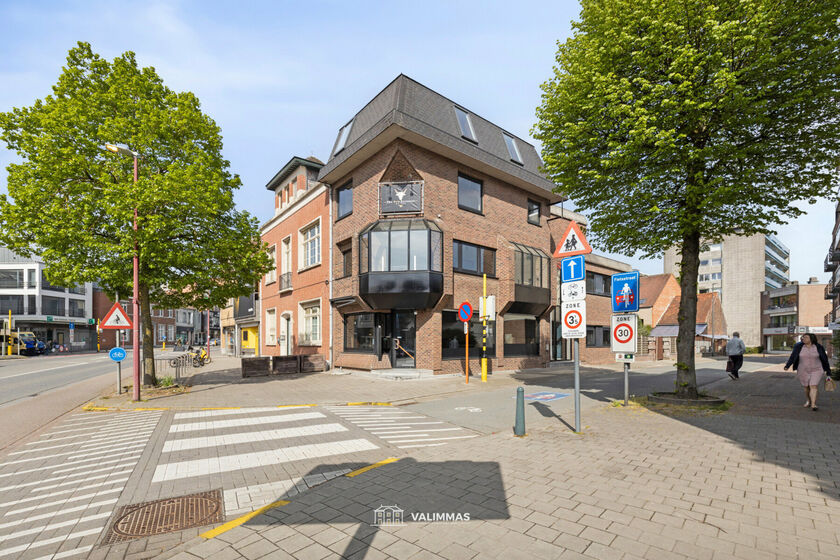 Gebouw voor gemengd gebruik te koop in Asse