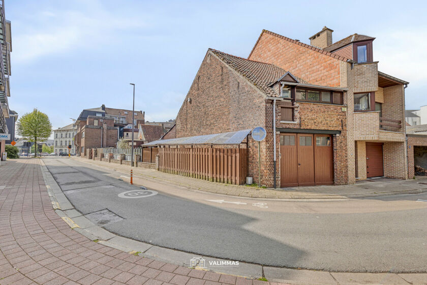 Gebouw voor gemengd gebruik te koop in Asse