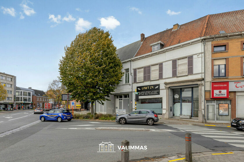 Gebouw voor gemengd gebruik te koop in Asse