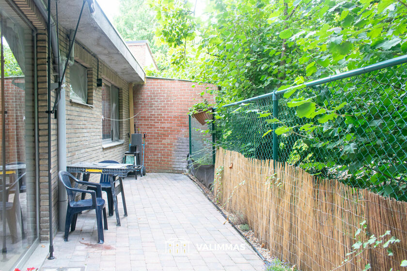 Gelijkvloerse verdieping te koop in Asse