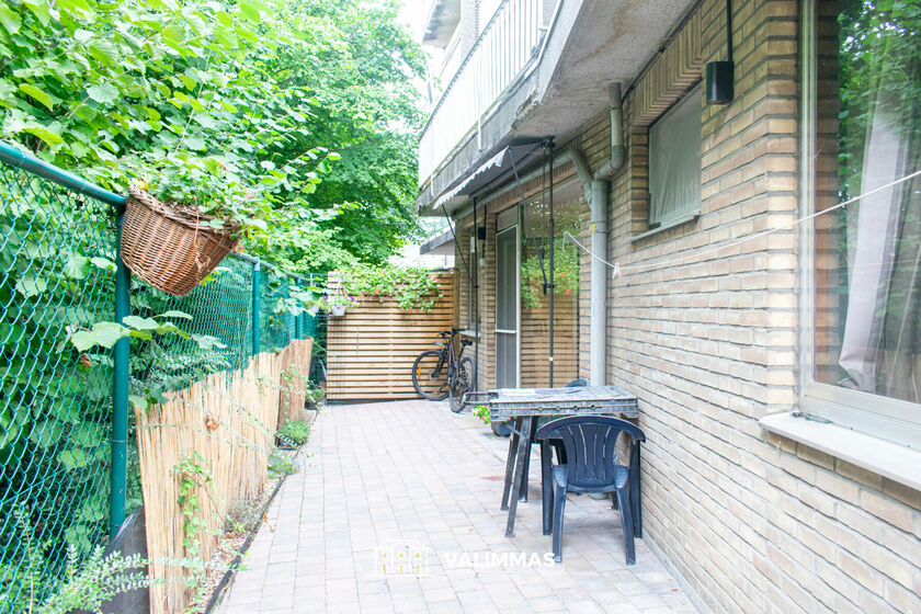 Gelijkvloerse verdieping te koop in Asse