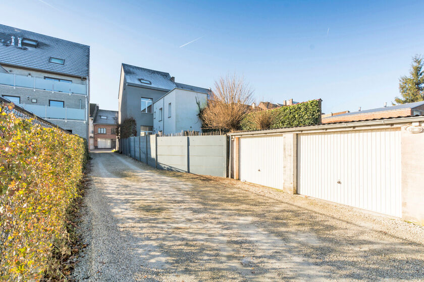 Gesloten garagebox te huur in Asse