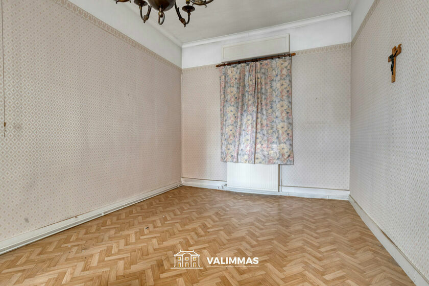 Immeuble mixte &agrave; vendre &agrave; Asse