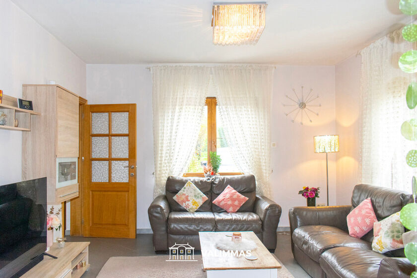 Maison à louer à Asse