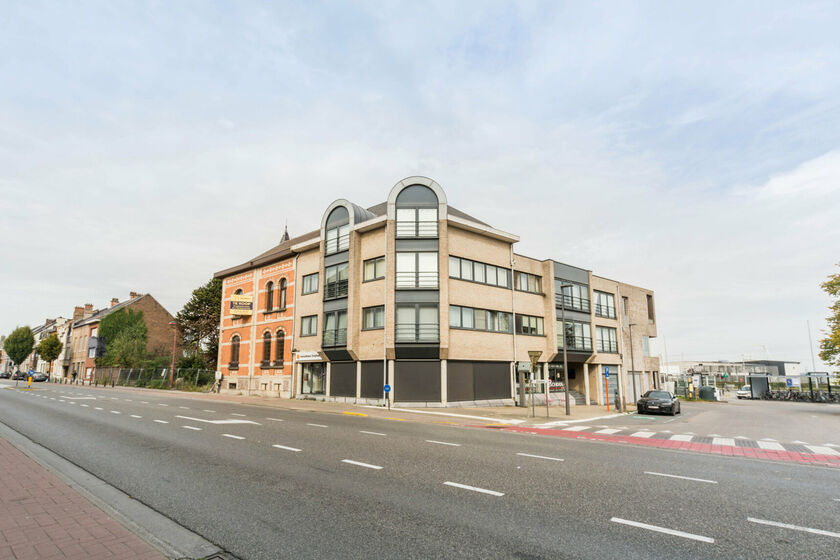 Parking intérieur à vendre à Asse