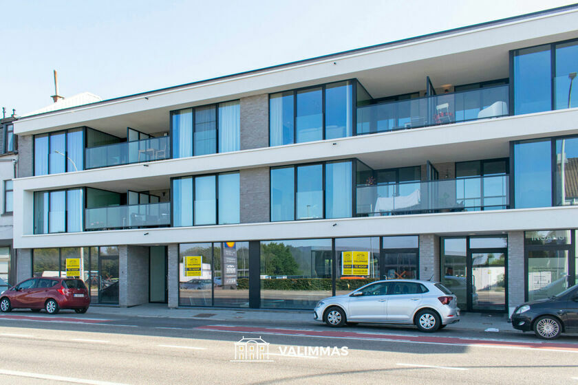 Rez commercial &agrave; vendre &agrave; Asse