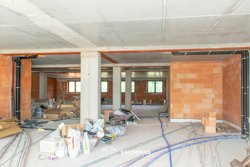Rez commercial &agrave; vendre &agrave; Asse