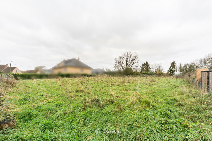 Terrain à bâtir à vendre à Asse