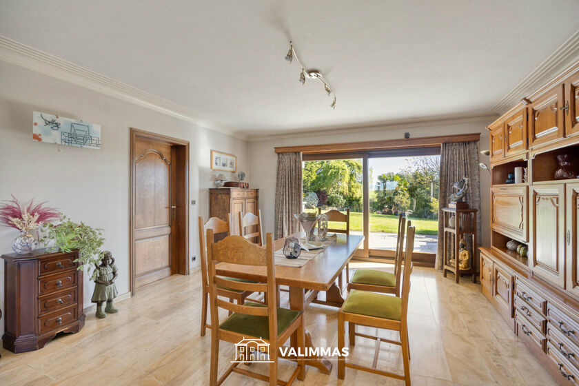 Villa te koop in Asse