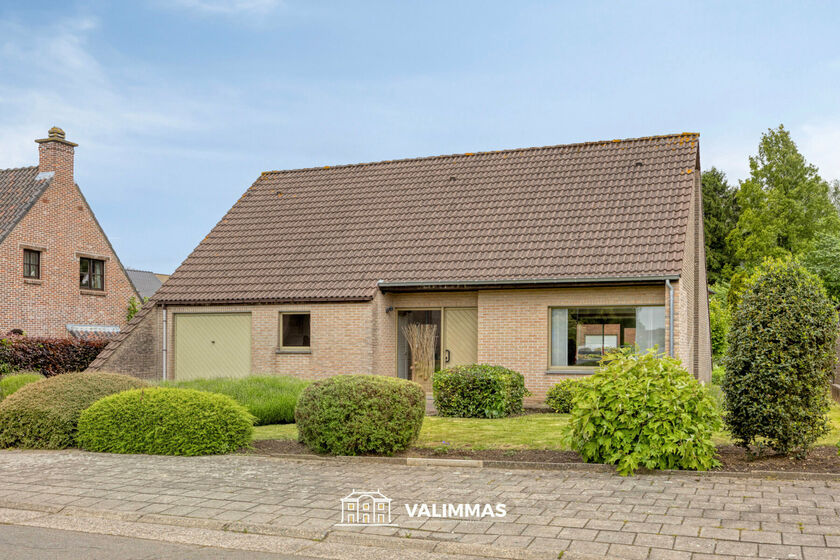 Villa te koop in Asse