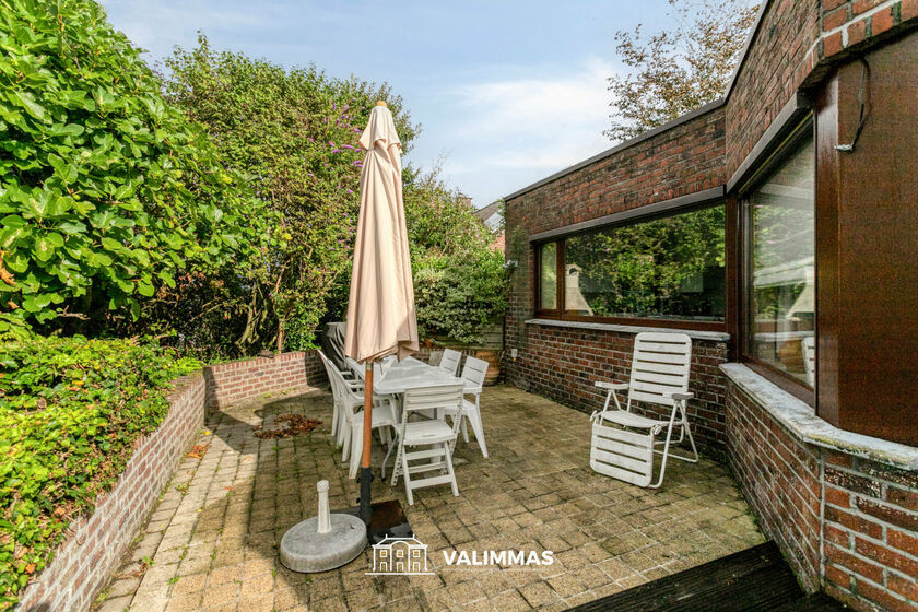 Villa te koop in Asse