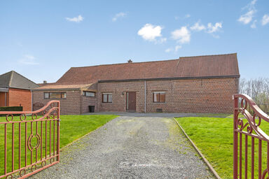 Hoeve te koop in Asse